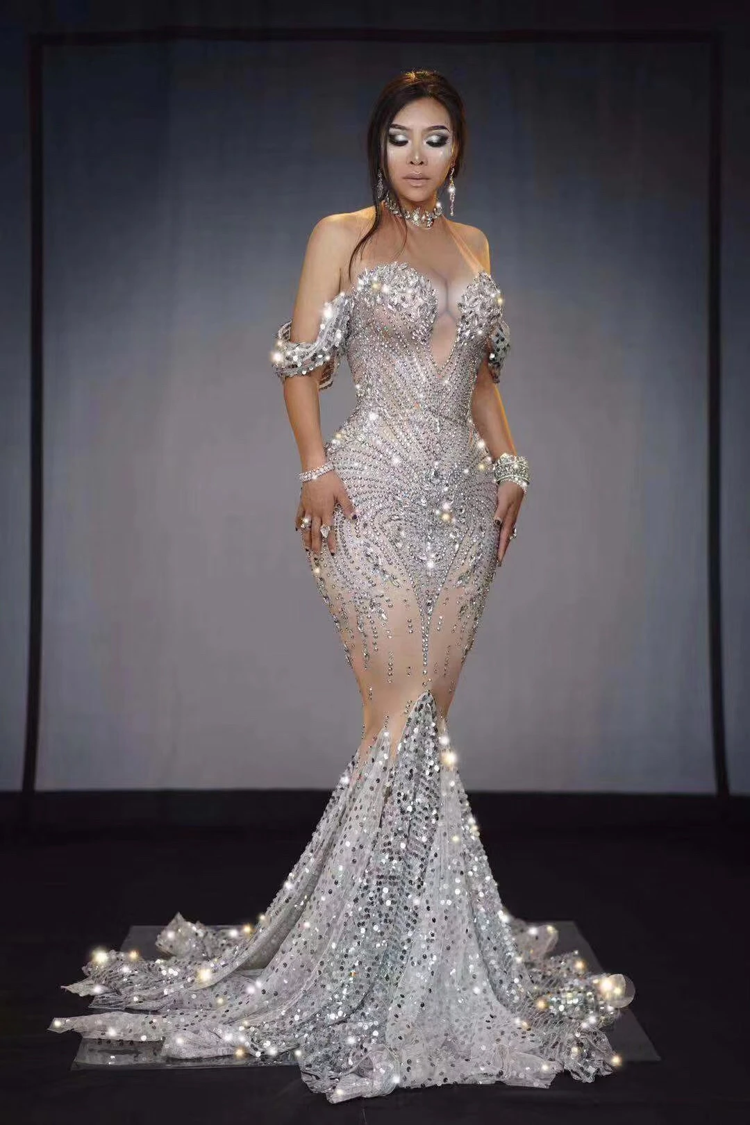 

Off The Shoulder Shining Crystal Sparkly Rhinestones Sexy Long Trumpet Dress For Women Evening Wedding Clothing Stage Costumes