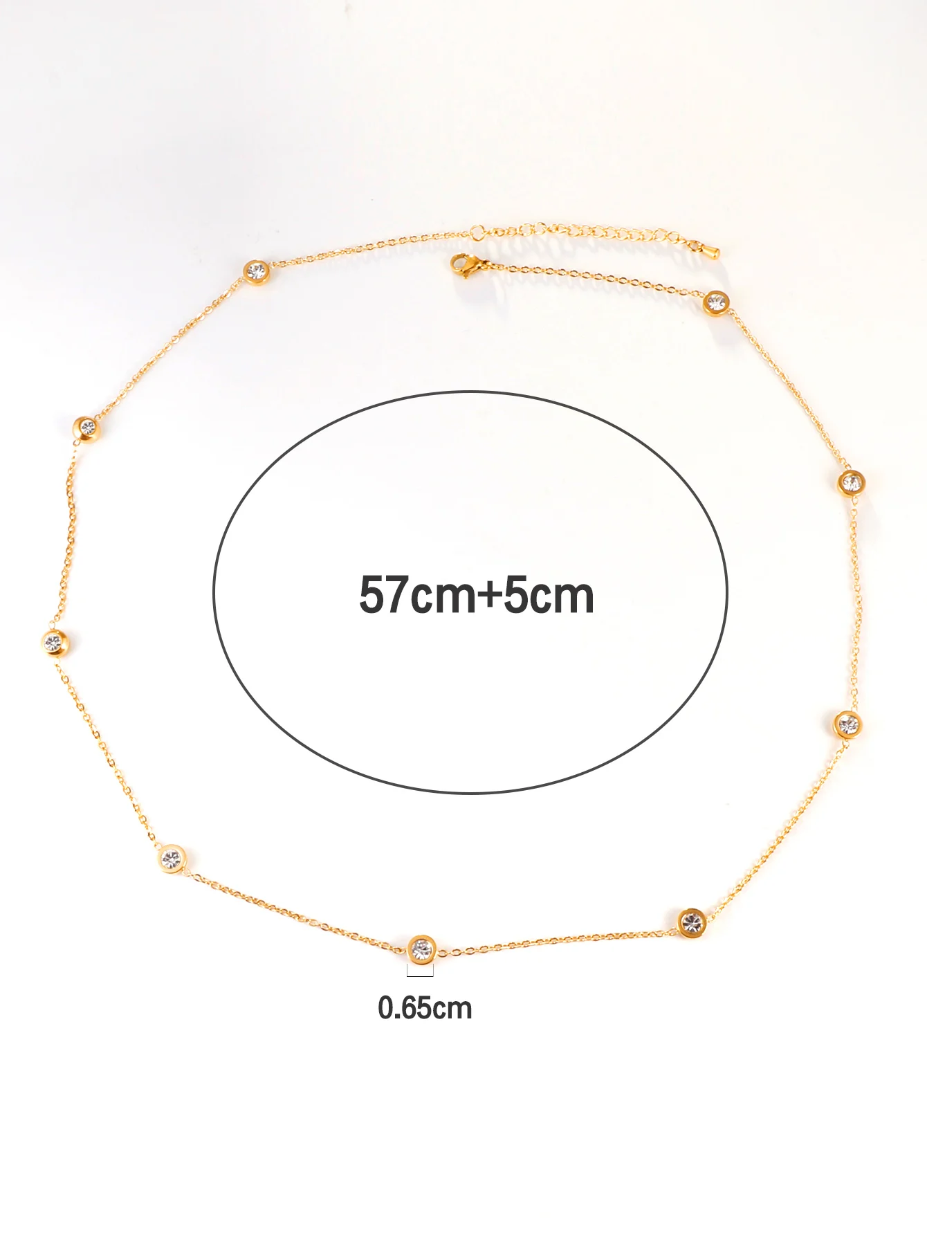 LUXUSTEEL necklace styling example