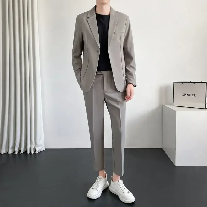 thumbnail image 1 of Conjunto de 2 piezas para hombre, chaqueta gris, traje informal completo para hombre, tendencias de ropa de primavera y otoño de Corea, disfraces, pantalones de lujo, ceremonia, 1 of 5