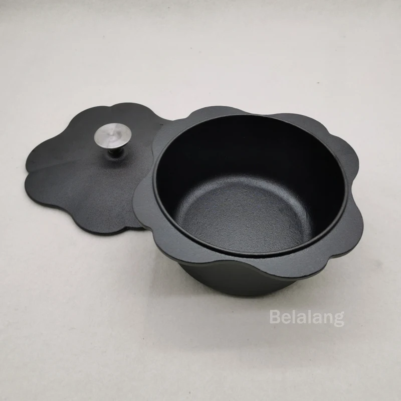 https://ae01.alicdn.com/kf/S320d53148320450dbb957aa364020175J/16cm-Mini-Cast-Iron-Dutch-Oven-Round-Casserole-with-Lid.jpg