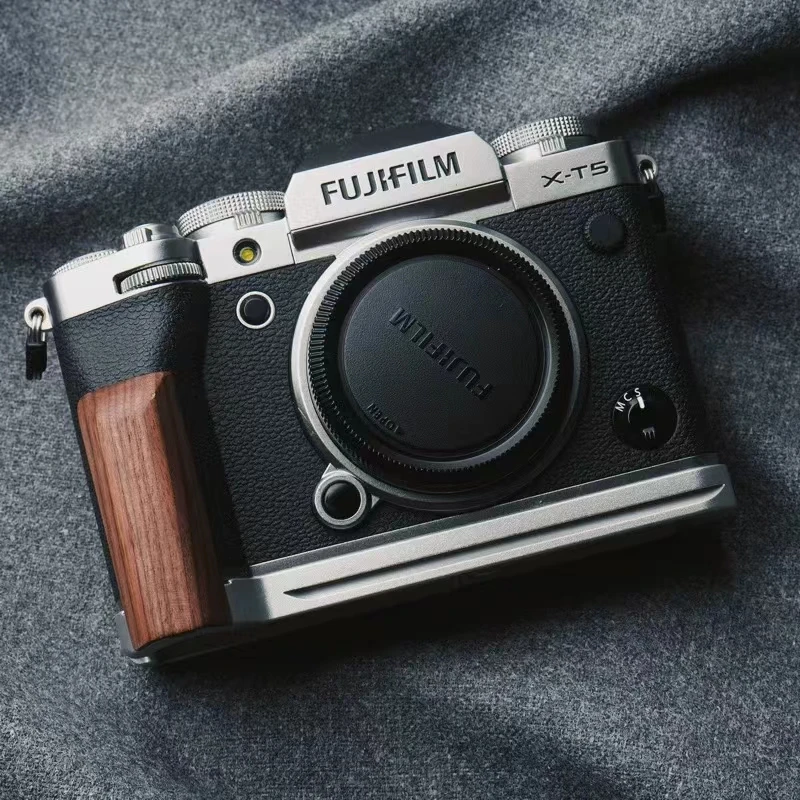 Suitable for Fuji X-T5 camera handle aluminum alloy base xt5 wooden handle base accessories
