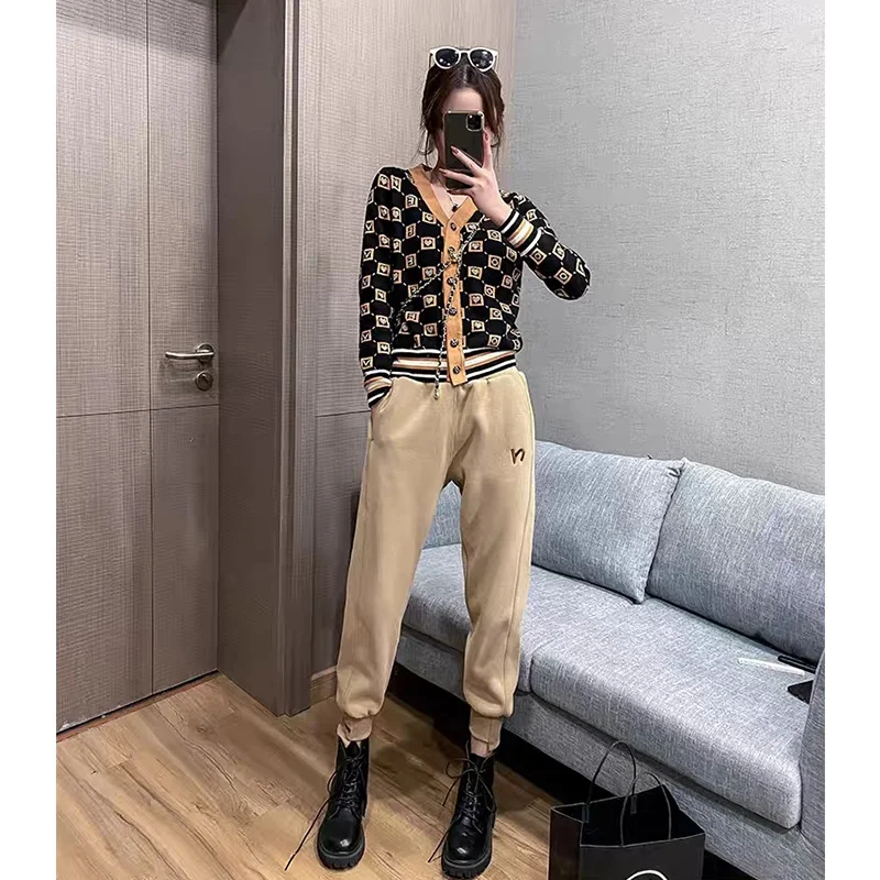 니트 가디건 발목 묶인 바지 투피스 세트 여성 서양식 인터넷 연예인 거리 촬영 튀김 거리 기질 홍콩 스타일 여성 정장, 가을과 겨울