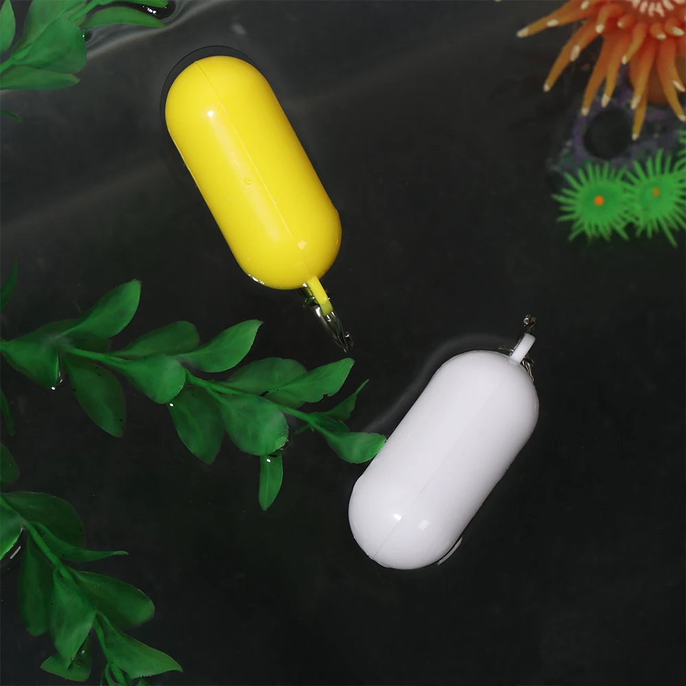 Description Picture 5 of item1\2PCS Float Canal Keychain Kayak Floating Keyring Fender Buoyant Holder Key Buckle Marine Sailing Boat Rowing Boats Tool