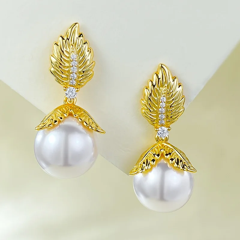 

French Vintage Style Pearl Earrings 12mm Gold Leaves Elegant and Fashionable Style Hot Selling Item