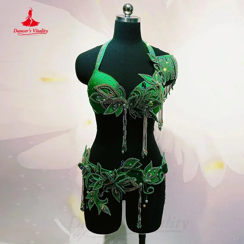 

Женский костюм для восточных танцев BellyDance, костюм для женщин, модель AB Бюстгальтер, декорированный камнями + роскошный костюм из двух предметов, одежда для представлений ДЛЯ ВОСТОЧНЫХ ТАНЦЕВ