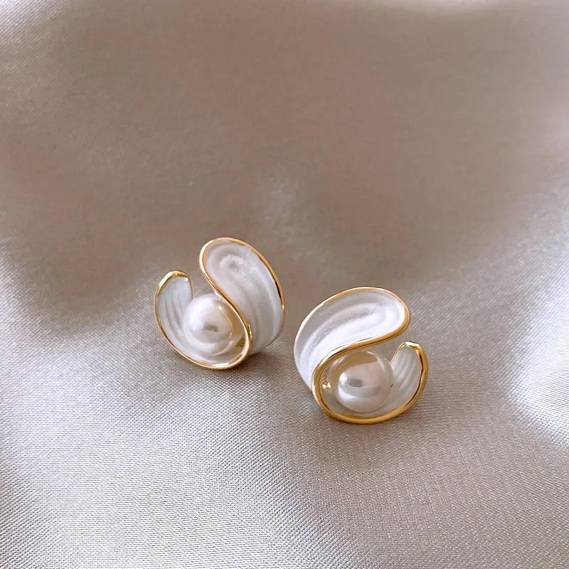 Exquisite Geometric Enamel Pearl Earrings Jewelry Party - Image 5