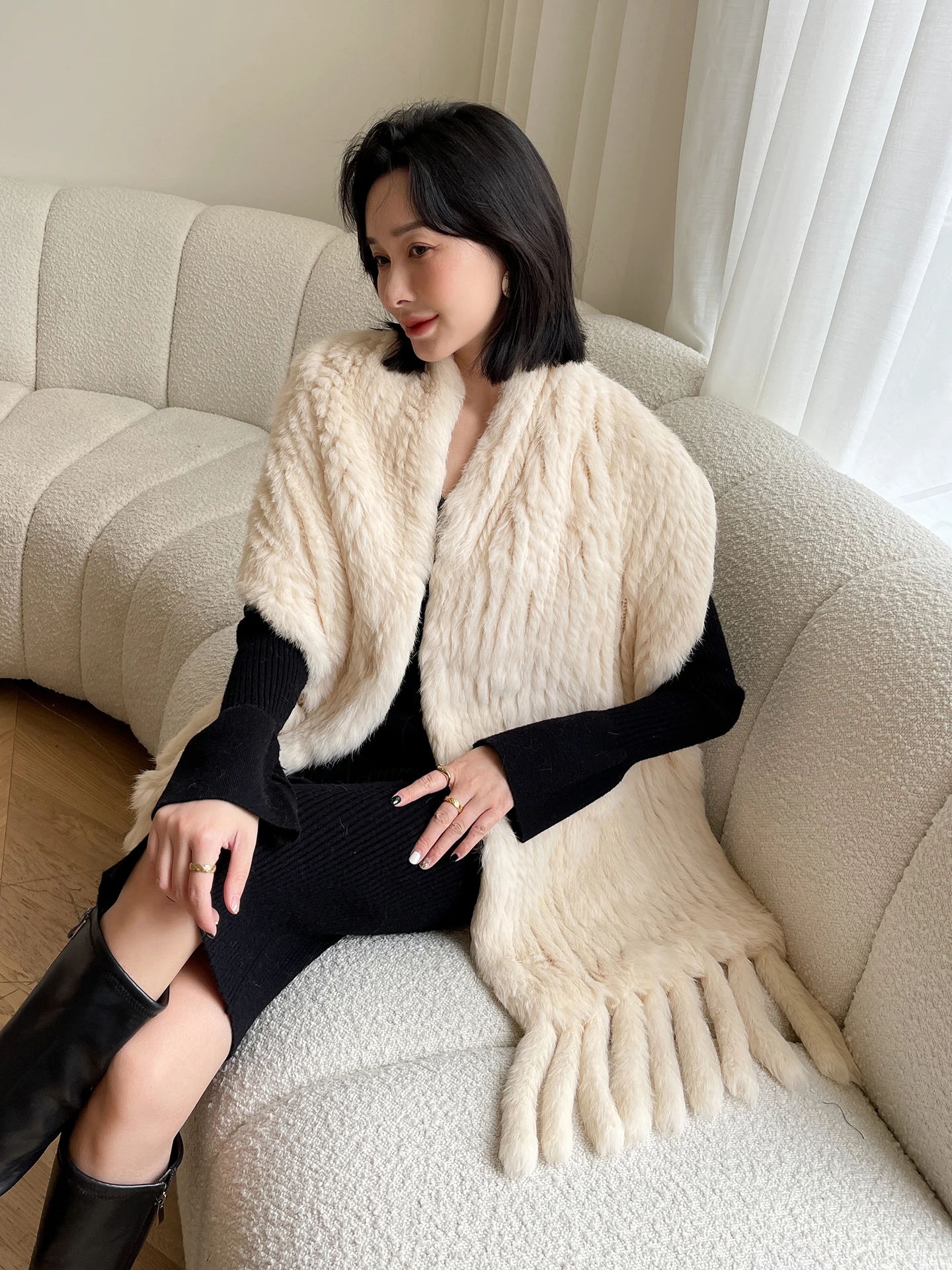 شال فرو أرنب حقيقي جديد محبوك على الوجهين نمط شرابة نسائي ، تصميم جيب وشاح فرو كبير ، وشاح فرو شتوي دافئ