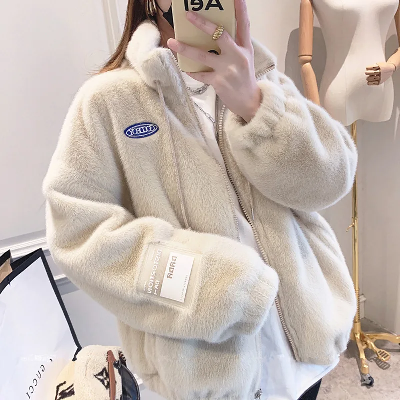 

Осенне-зимнее Новое плюшевое пальто из ягненка для женщин с утолщенным и свободным бархатом, универсальное