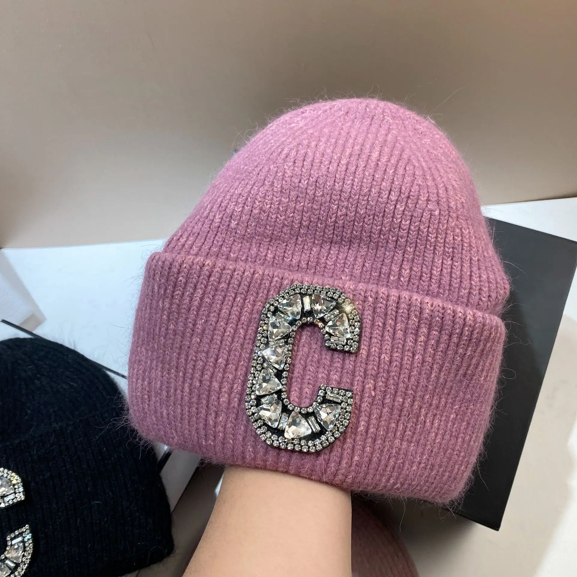 Real Rabbit Fur Winter Knitted Hat Luxury Rhinestones Letter Logo Warm Walking Knit Bonnet Lady Outdoor Skullies Beanies