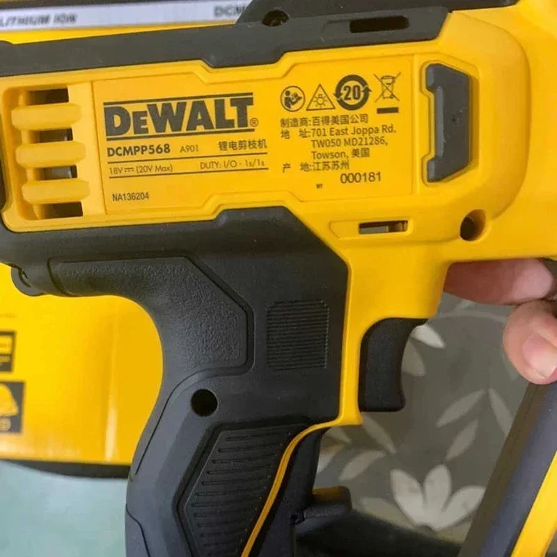 DEWALT DCMPP568 Cordless Powered Pruner 18V Electric Pruner Scissors Tools Rechargeable Shears Pruning Tree Branches Cutter 4