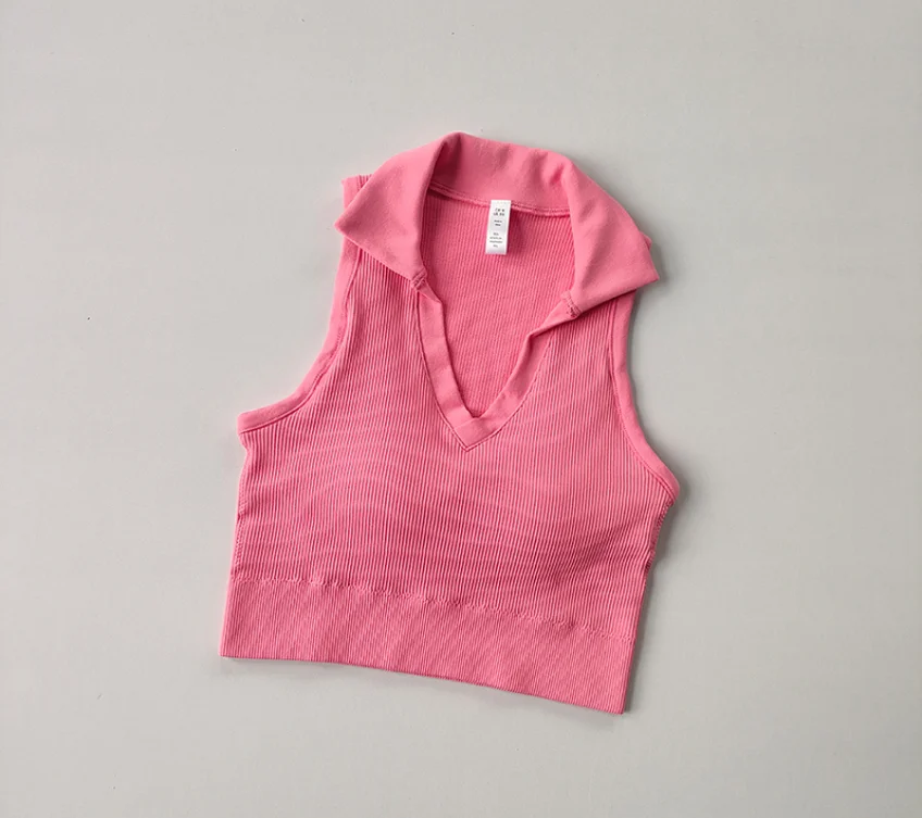 سترة قصيرة مع ملابس داخلية مبطنة وطية صدر السترة ل...