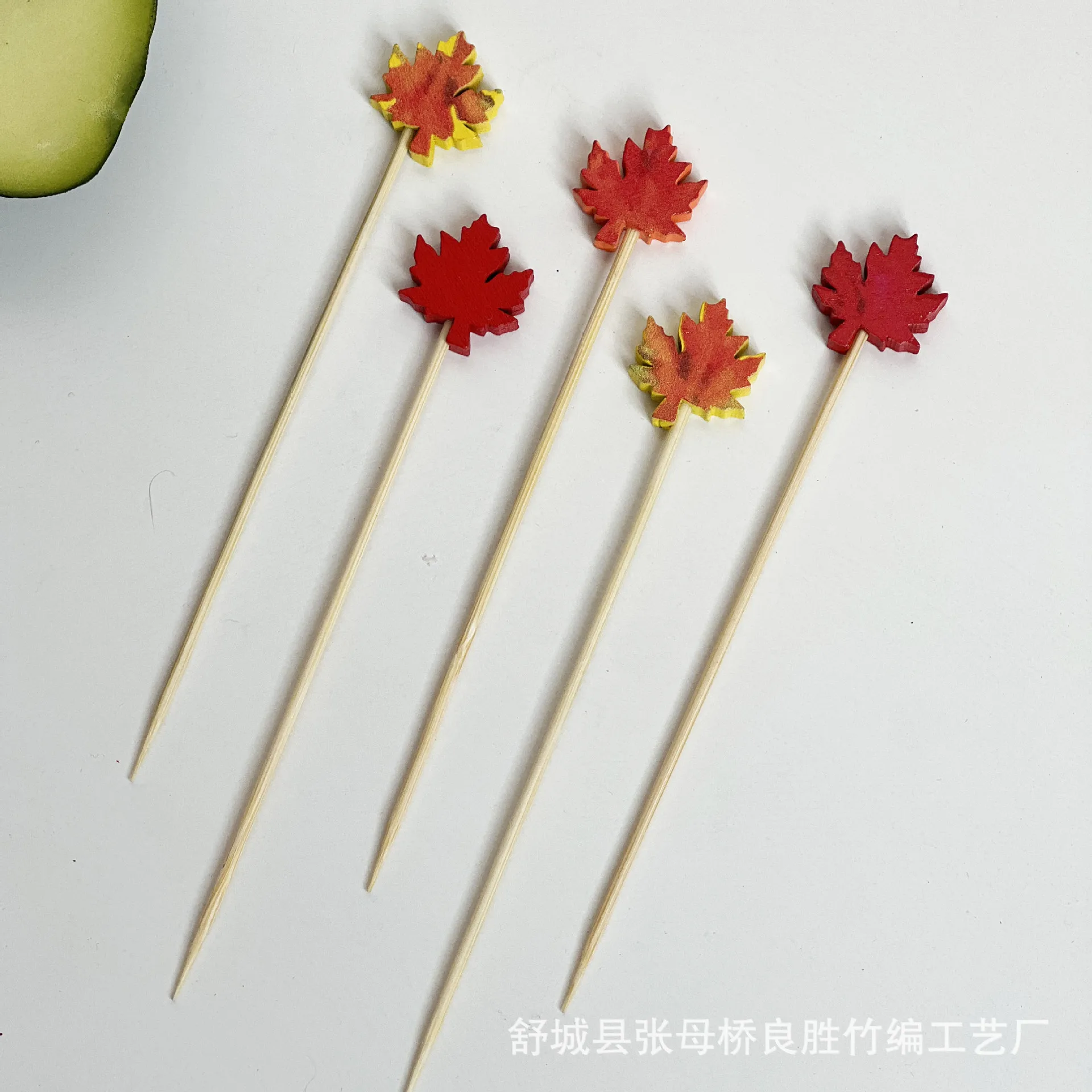 100Pcs Sweet Daisy Theme Disposable Bamboo Food Picks Flower Dessert Fruit Forks for Birthday Wedding Baby Shower Party Decor