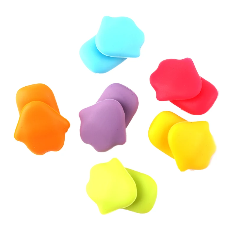 6/12pcs Wine Glass Marker Wine Charms Glasses Identifier Marker Cups Glasses Markers Silicone Glass Tongue Shape Tags