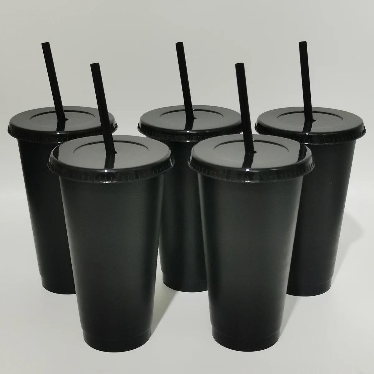 https://ae01.alicdn.com/kf/S32284aaa215948f69cfab636745e19a8R/5-Pcs-Reusable-Plastic-Cups-with-Straw-and-Lid-24oz-Durable-Water-Cup-Tumblers-Water-Bottle.jpg
