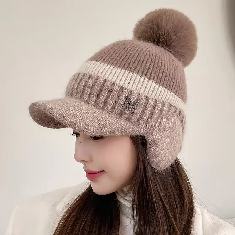 M Letter Women Winter Octagonal cap Outdoor Cycling Ear Protection Warmth Peaked Cap Casual Fashion Sun hat Bomber Hats