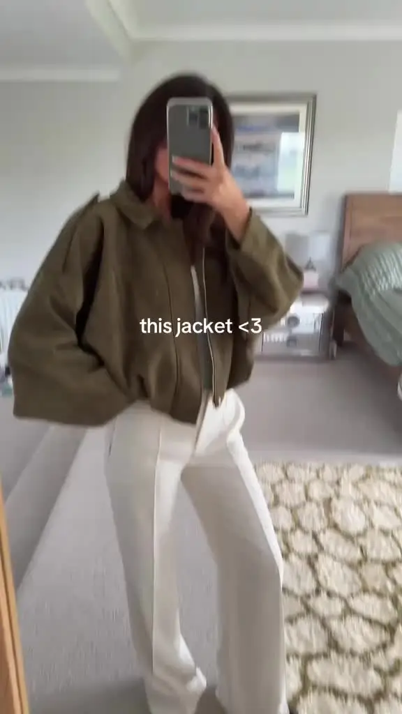 Базовые однотонные замшевые женские короткие пальто на молнии с лацканами