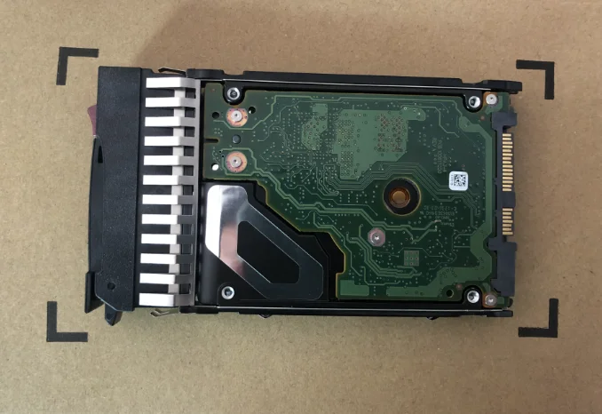 For C8S61A 730705-001 300G 15K SAS 2.5 server hard disk 8 S3230b41de6b6455bb51f054638a1d90dm