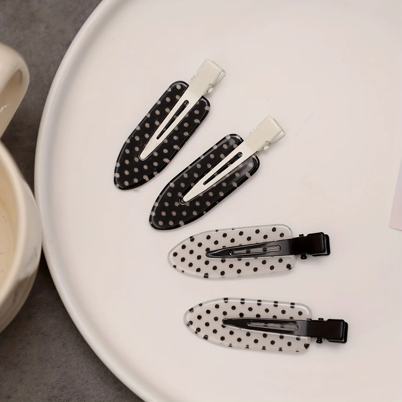 Elegant Black and White Polka Dot Acrylic Hair Clips – Minimalist Design, Secure Hold, Perfect