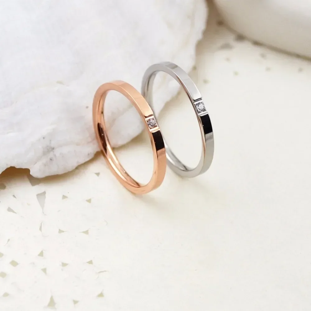 Single Crystal Thin Band Ring for Men Women Couples