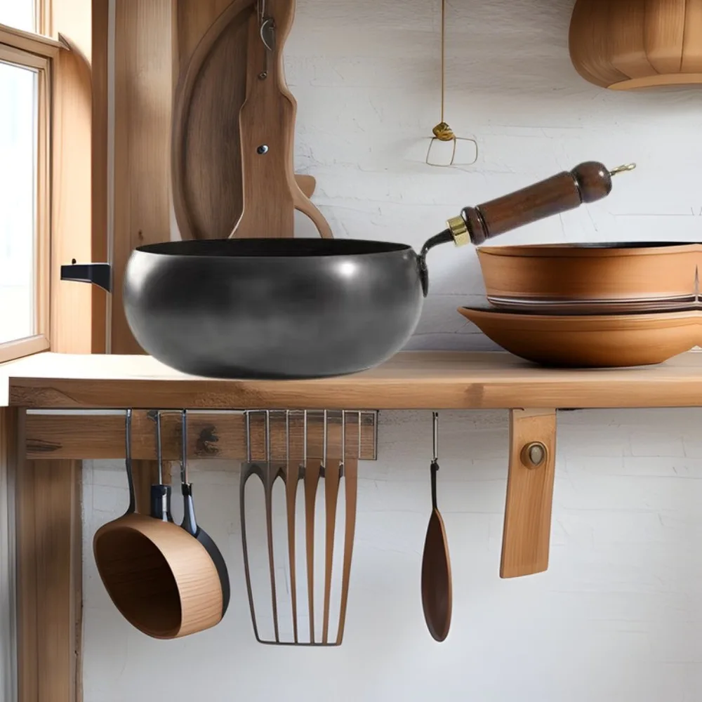 High Quality Hand Forging Cast Iron Pot with Wooden Lid Frying Pan NonStick Uncoated Big Belly Pot Skillet Chinese Wok