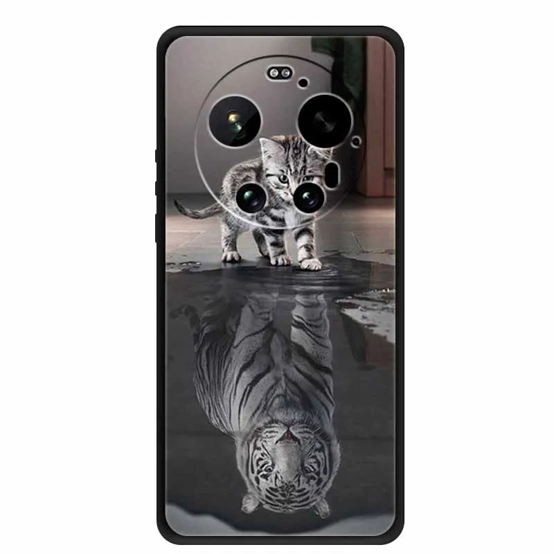 Luxury Soft Silicone Protective Cover with Sci-Fi Style