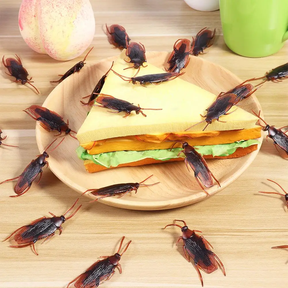150 Pcs Simulation Cockroaches Prank Toys Plastic Insects For April Fool Scare Friends Practical Jokes Novelty