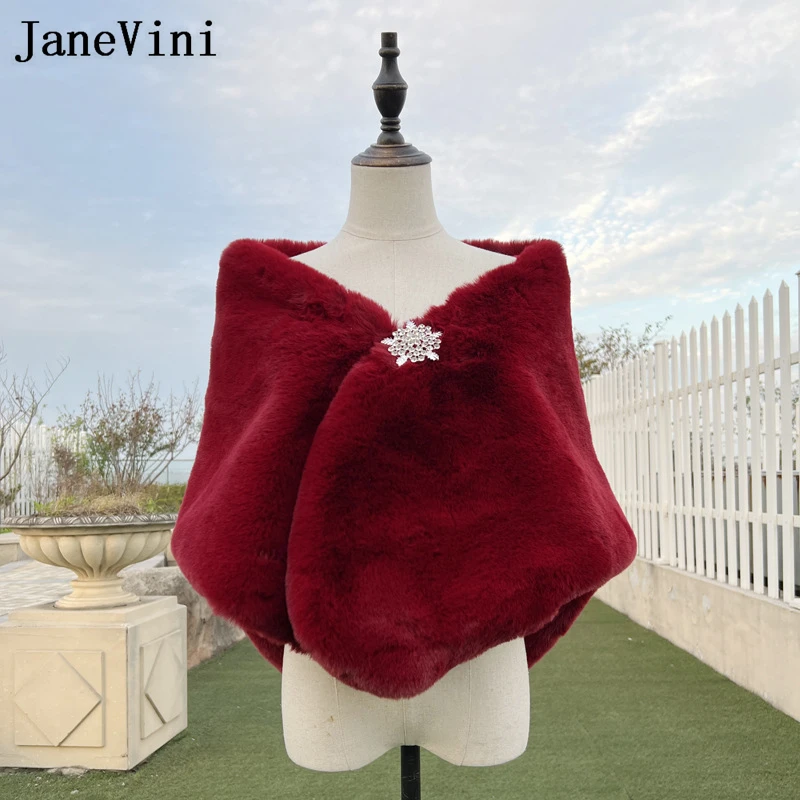 

JaneVini Elegant Burgundy Faux Fur Bridal Bolero Women Jacket Wraps Winter Beaded Wedding Cape for Bride Shawl Stole Poncho Boda