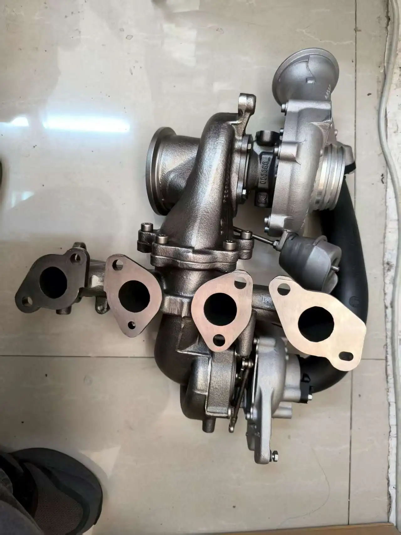 31459963 36003120 36010079 Турбокомпрессор XC90 2.0T TWIN для Volvo D5 ...