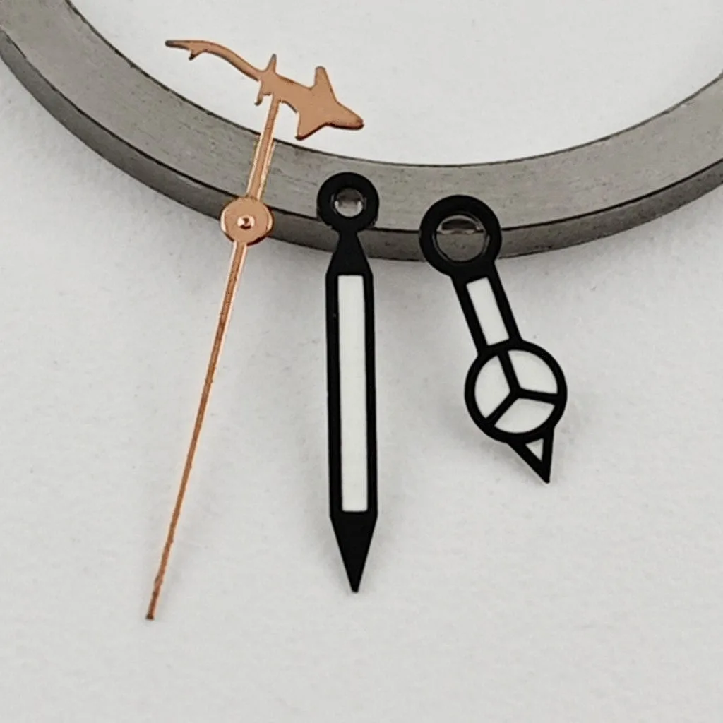 Green Luminous Shark Design Watch Hands with Second Hand Indicator