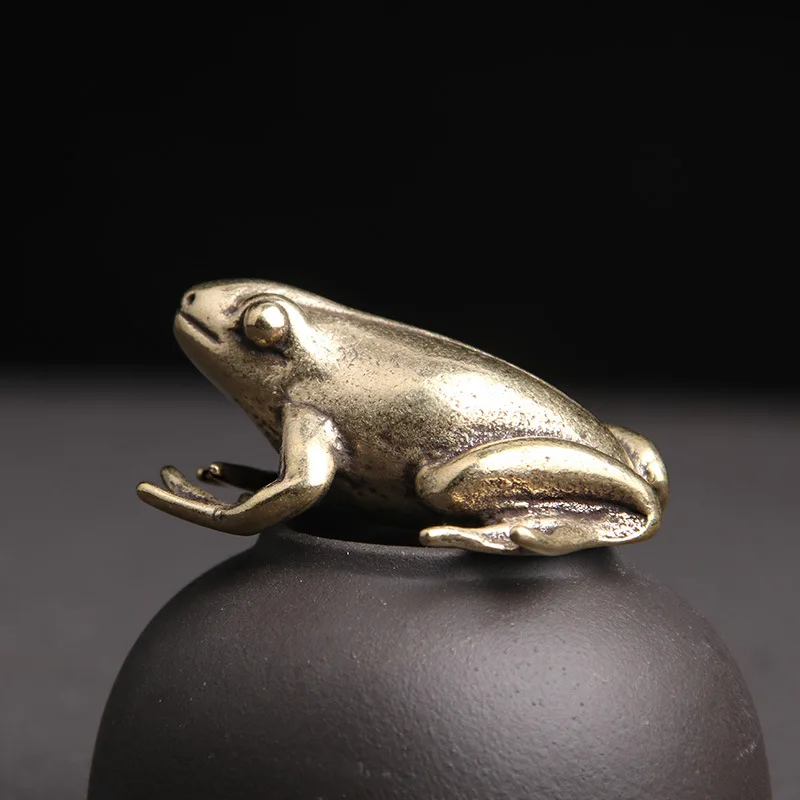 Brass Frog Figurines Desktop Ornaments Creative Golden Toad Tea Pet Copper Amimal Miniatures Home Decoration Desktop Ornaments
