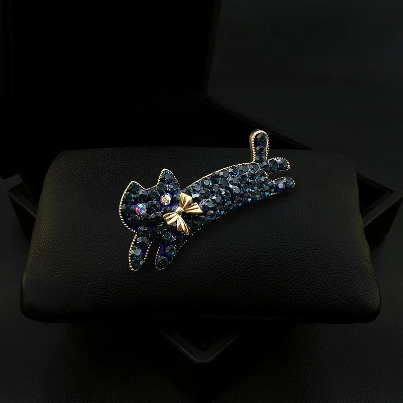 1895 Cute Blue Cat Brooch Exquisite High-End Retro Crystal Kitten Corsage Clothes Accessories Women's Suit Neckline Pin Jewelry