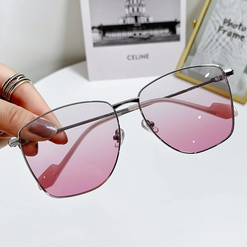 

Polarized Sunglasses Women's Fashion Summer Blush Gradient Sunglasses UV-Proof Pink Large Frame Glasses