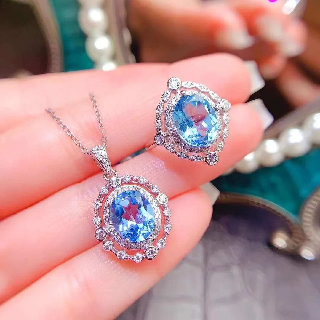 TOPAZ TINSEL NECKLACE