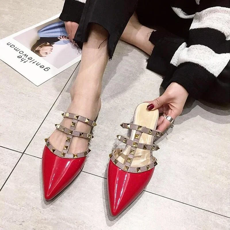 Women Flat Slippers Slip on Mules Brand Designers Fashion Luxury Rivet T-strap Slides Slip on Loafers Mules AS88