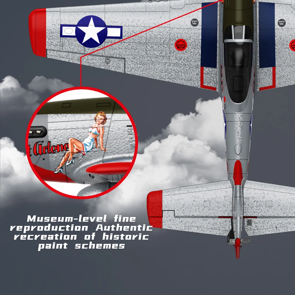 Avion RC P-51D Mustang 1/16 posé sur le train d'atterrissage, ailes déployées