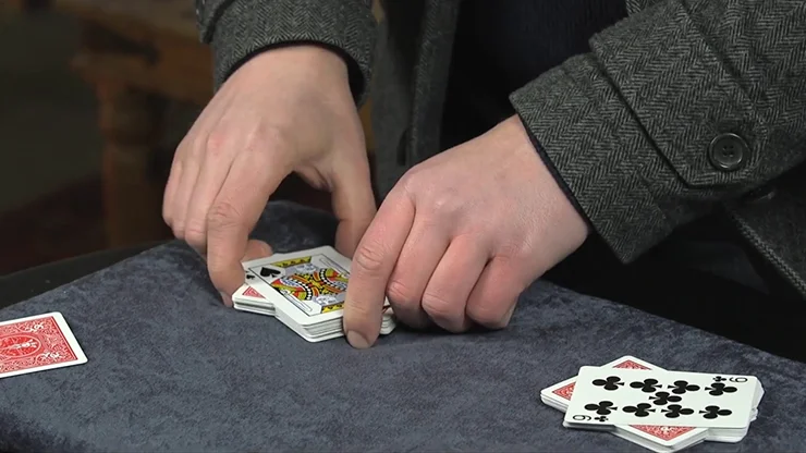

Super Play It Straight (Gimmick and Online Instructions) by Simon Levell Kayma Card Magic Tricks Double Cross Poker Illusion Fun