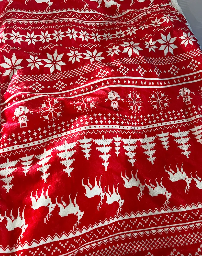 Christmas Blanket Flannel Lamb Blanket Holiday Snowflakes Reindeer Print Couch Sofa Blanket Red Warm Bed Blanket for Home Decor