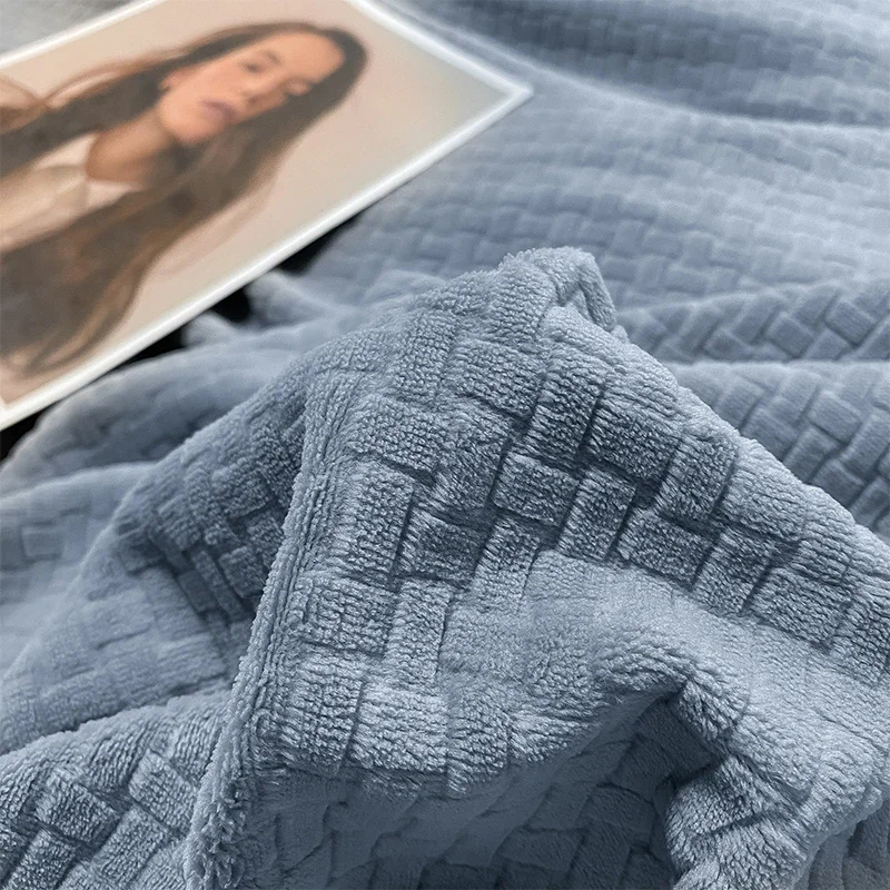 1pc Thicken Winter Duvet Cover Warm Milk Velvet Comforter Cover Double Side Velvet Bed 3D Carve Flower Comforter Set Bedding Set S325581075da94a6ab46da91dd7622d9cp