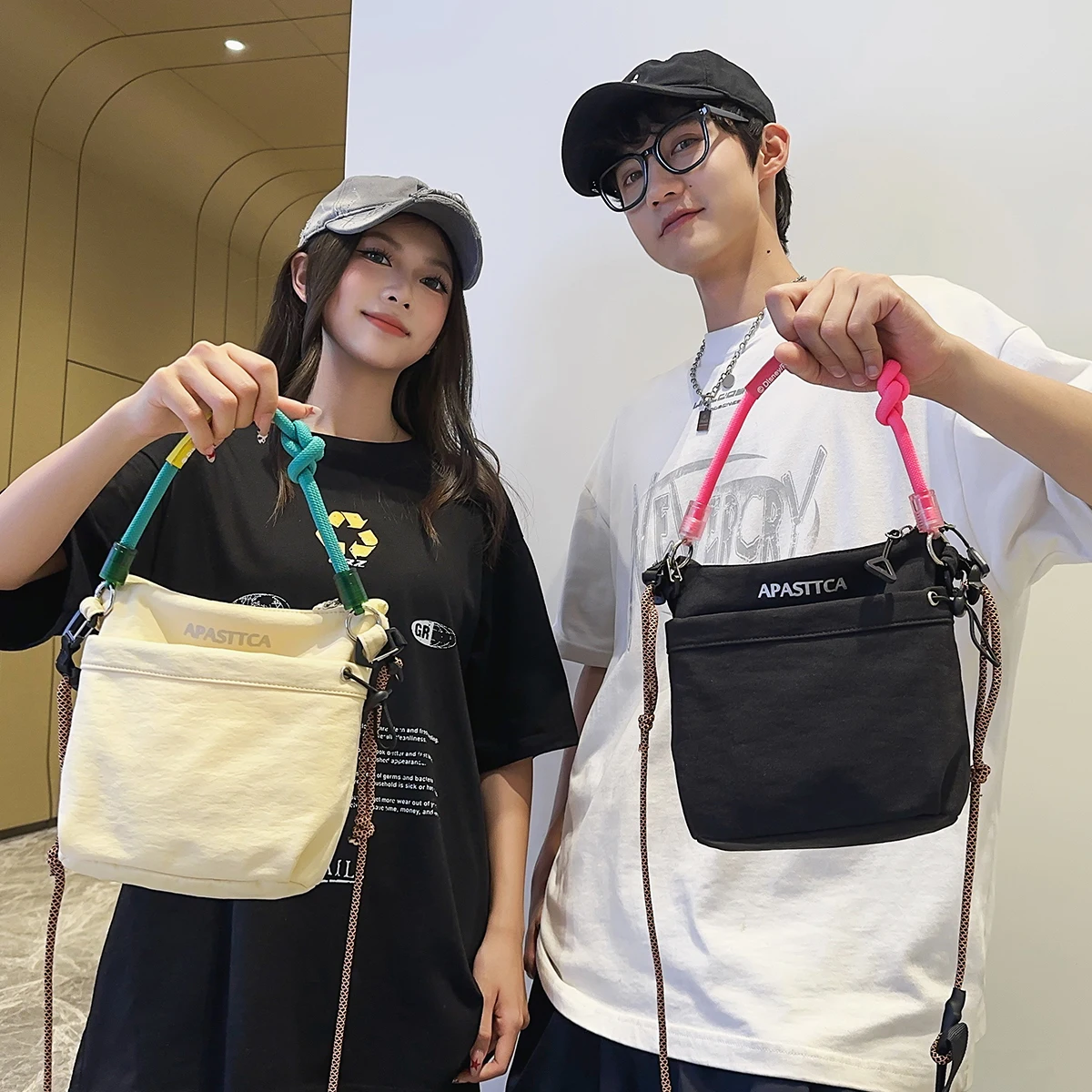 Crossbody Bag for Men and Women 2025 New Japanese Style Style Small Shoulder Bag Casual Versatile Small Bag Lightweight Shoulder Mobile Phone Bag Fashionable Hiking and Mountaineering Students