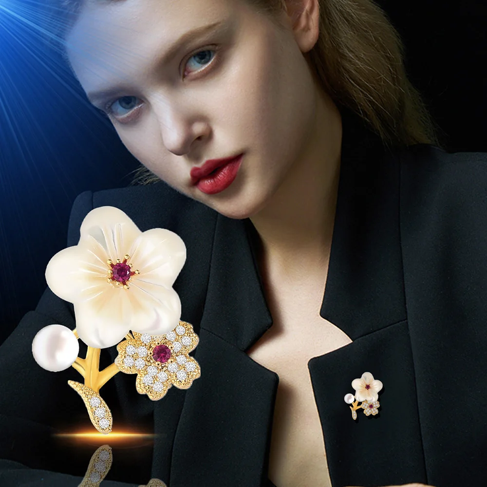 

New Fashion and Elegant Wedding Brooch Plant Plum Blossom Crystal Pearl Breast Ladies Wedding Set Gift
