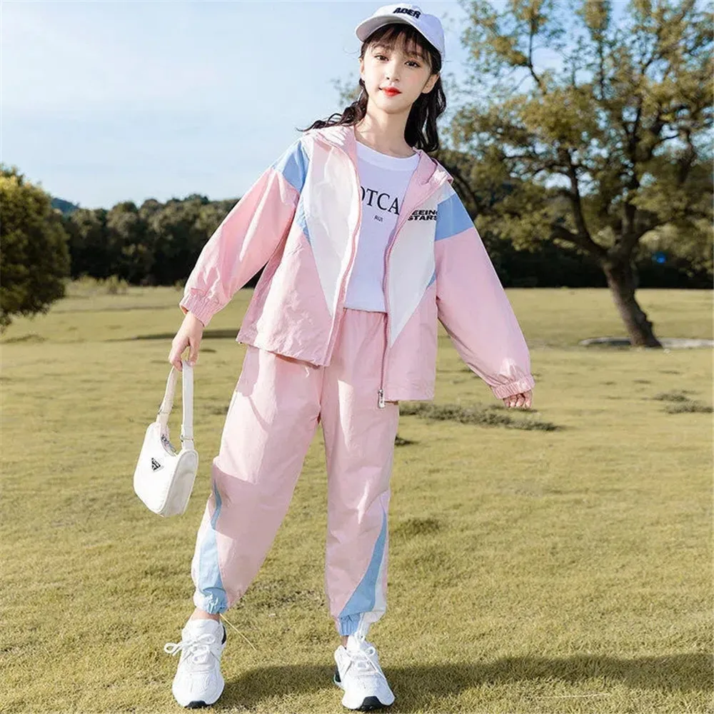 

Spring & Autumn Polyester Suit The New 2022 Hooded Splicing Children'S Clothing Teenagers 2 Piece Set Children Clothes Girl