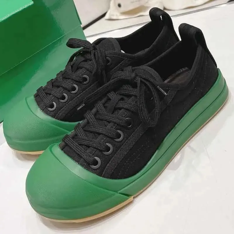 

Size 35-45 New Couple's Big Head Canvas Shoe For Women Green Toe All-Match Lace Up Simple Design Loafers Brand Small White Shoes