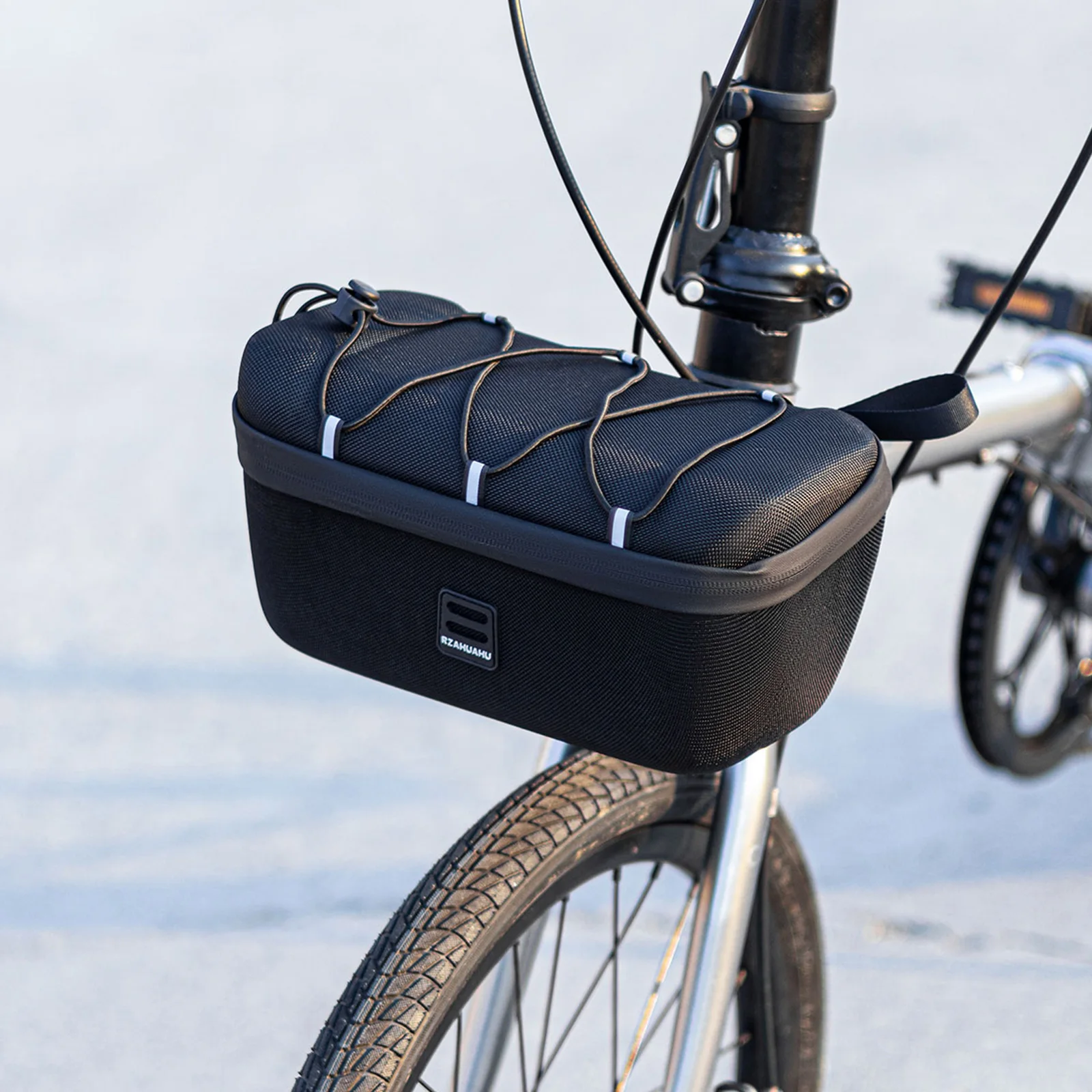 Compact 4L EVA Hard Shell Bicycle Front Bag - Premium Cycling Accessories