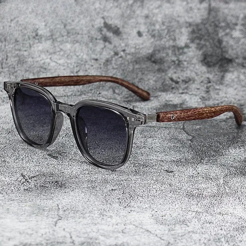 Trendy Retro Wood Grain Polarized Sunglasses for Men and Women