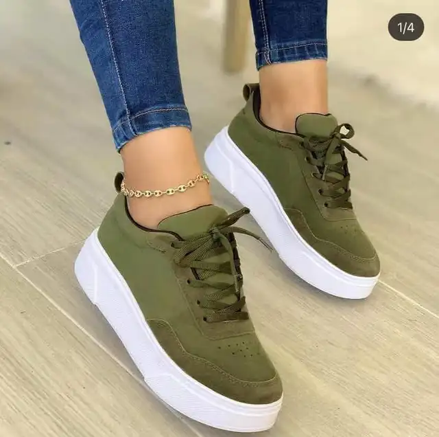 New Trend Women's Canvas Shoes Printing Lace up Flat Women's Casual Shoes -  China Design Walking Shoes and L V Sneaker for Men Women price
