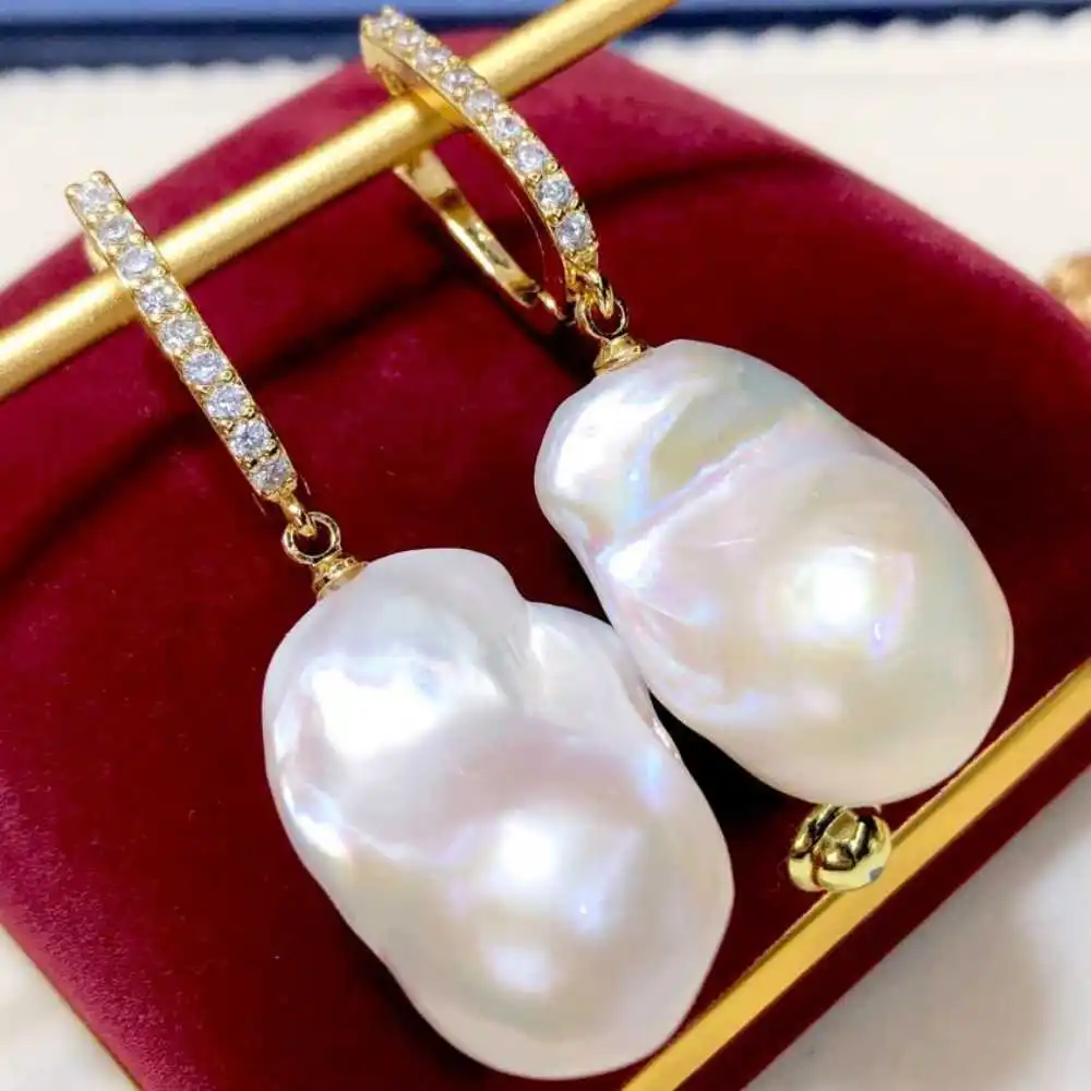 

Natural freshwater pearl Baroque Floodlight pearl earrings Hook New Year Women Mother's Day Party Classic Easter SOLID
