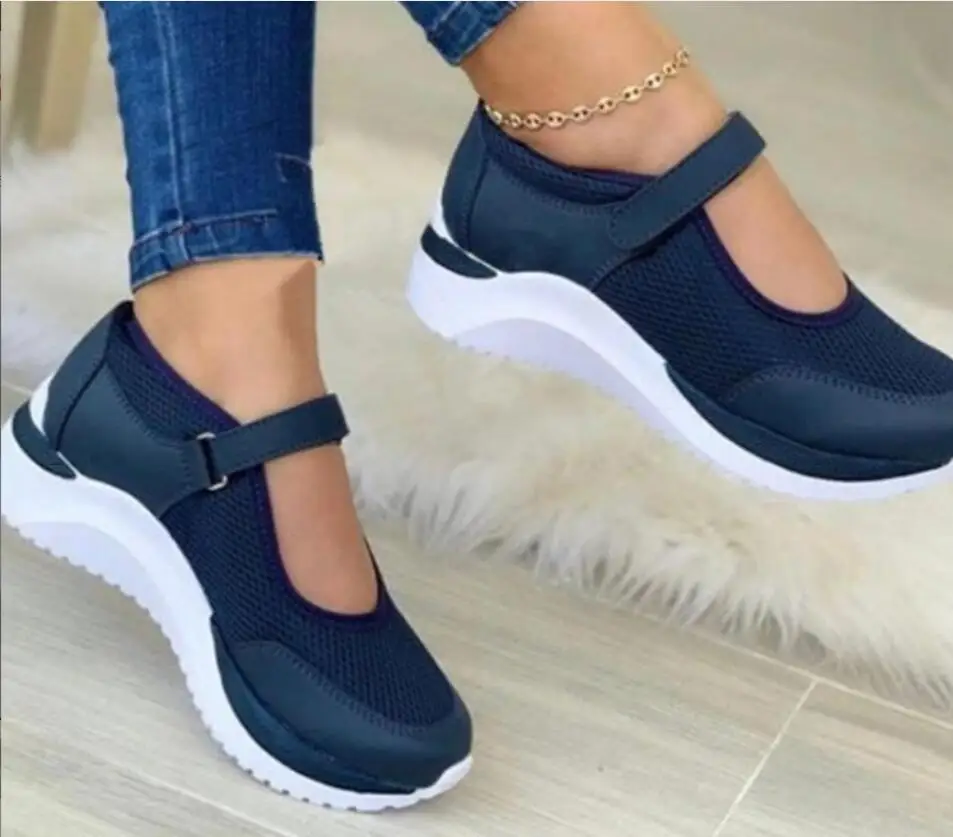 New mesh neakers Women Light Mesh Platform Hollow Out Sandals Shoes Feminino Breathable Sports Shoes Women Flats Large siz