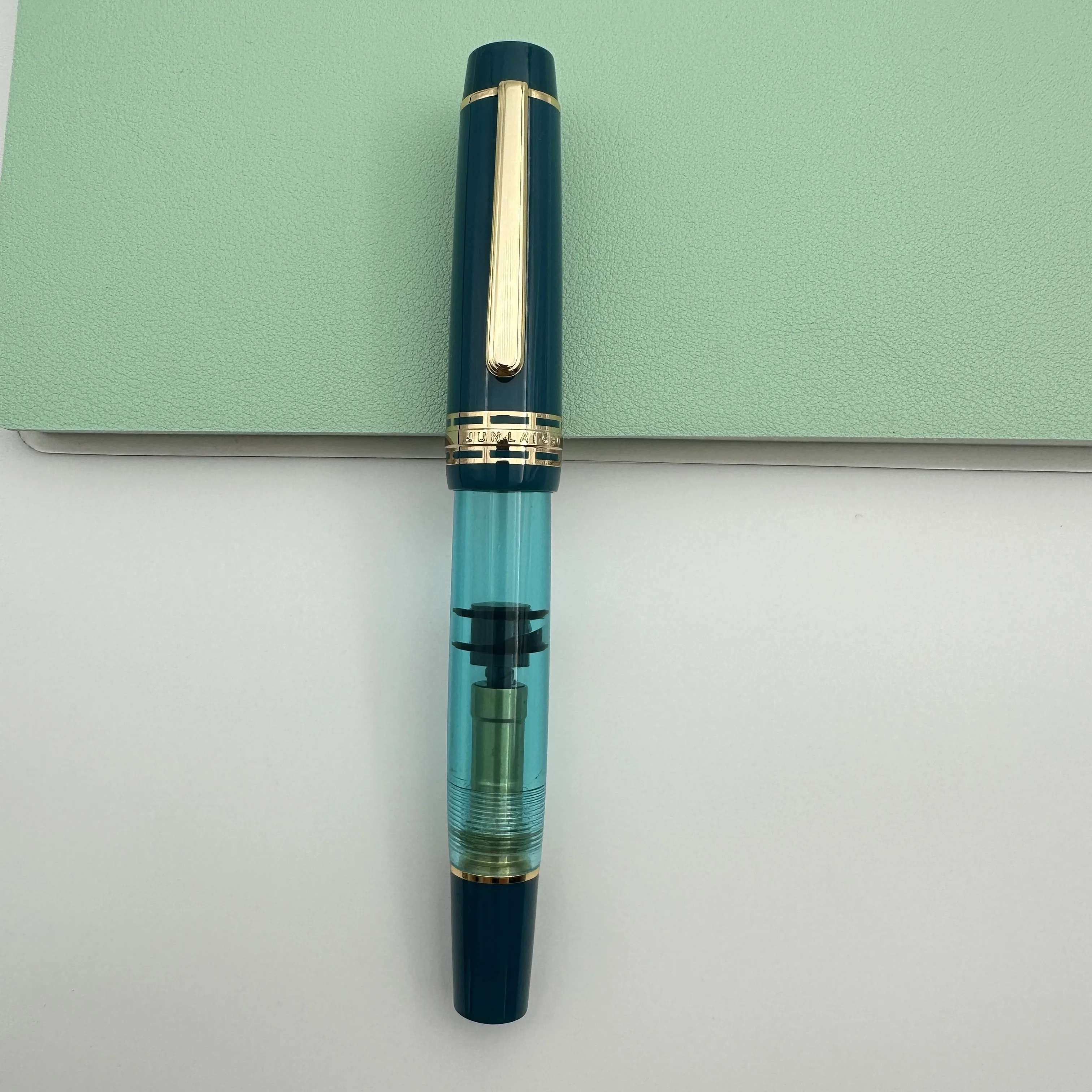 Yongsheng Junlai 630 Acrylic Fountain Pen - Size 8 Medium Nib Piston Filler Indigo Blue