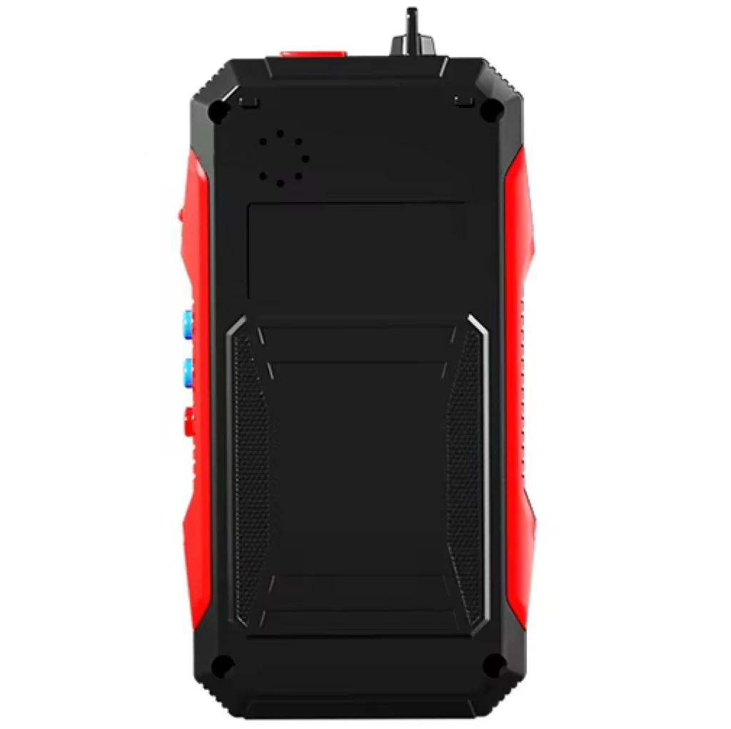 Côté du multimètre numérique avec réglage automatique, fentes de connexion pour pointes de test et indicateur de batterie rechargeable.