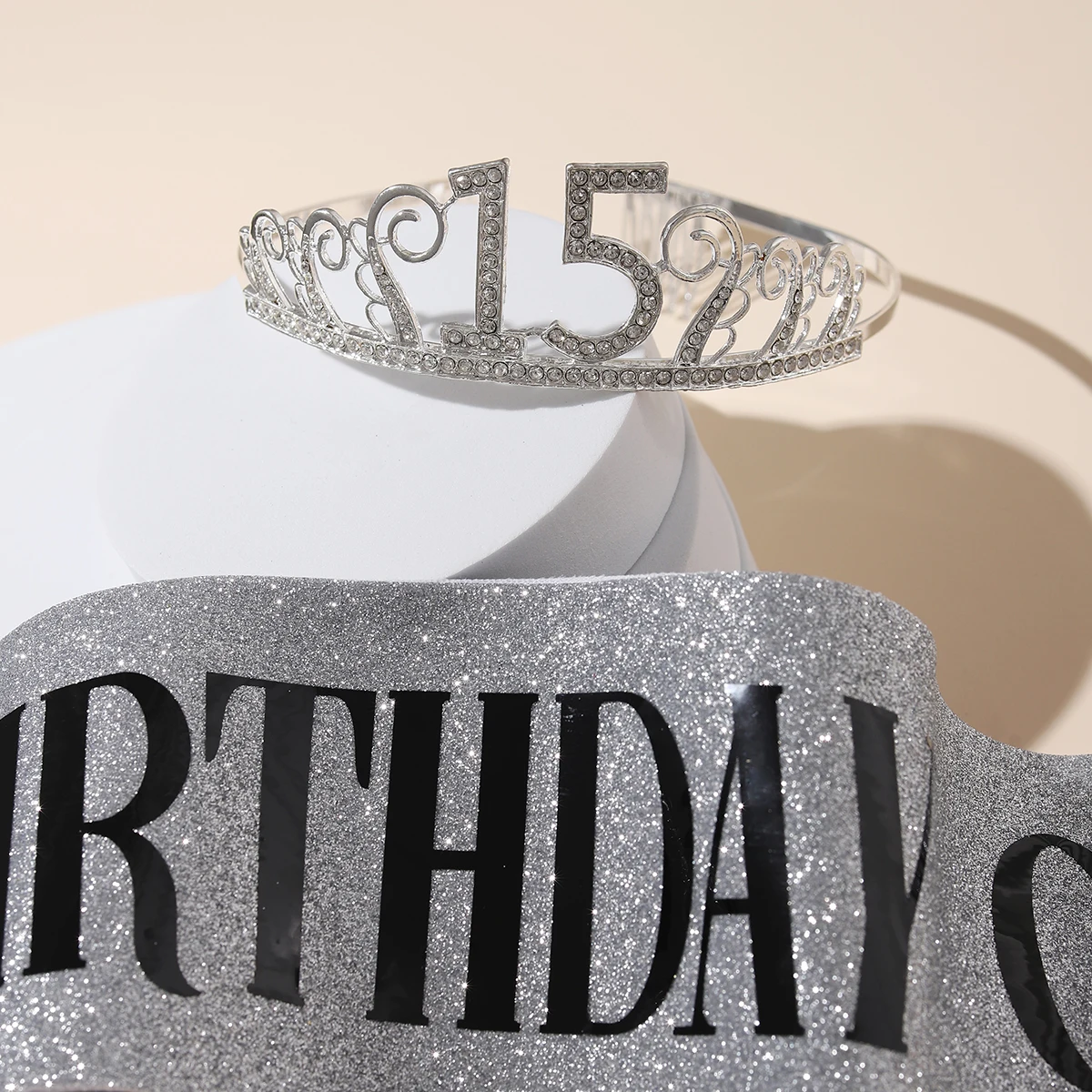 생일 테마 디지털 왕관, 생일 이벤트 액세서리에 적합한 리본과 페어링, 클래식 15 세